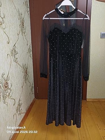 son zeng yubkalari: Qara rəngli zərli və mirvari bəzəkli ziyafət geyimi. - Model: Uzun — 1