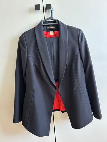 klassik geyim: Dəstlər, kostyumlar — 1