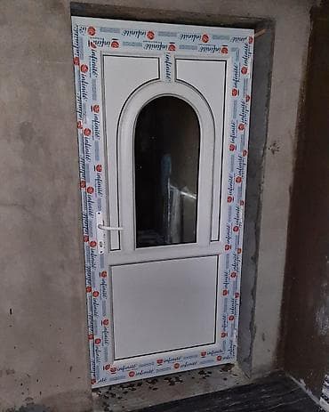 Sifarişlə əl işləri: İstənilən növ və ölçüdə plastik qapıların yığılmasını istər nağd — 1