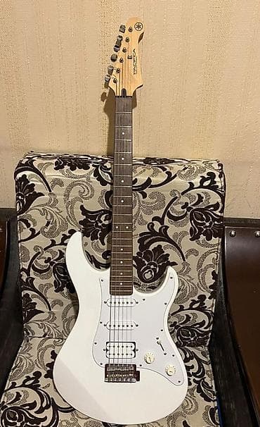 elektro gitarlar: Elektron gitara, Yamaha, 6 sim, Pulsuz çatdırılma — 2