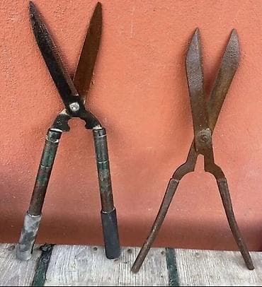 stepler böyük: Bağ və emalatxana alətləri dəsti Dəstdə olanlar: - Əl mişarı – ağac — 3