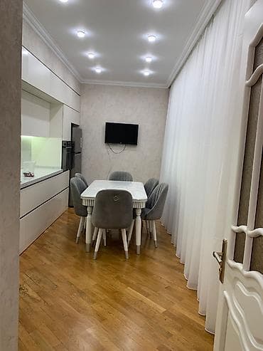 emircanda ev satisi: 4 otaqlı, Yeni tikili, 148 kv. m — 2
