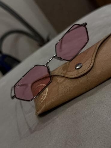 Eynəklər: Gün eynəyi, Ray-Ban — 2