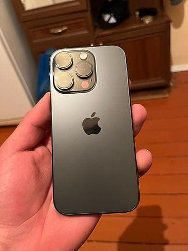 ipad 9 en ucuz: IPhone 14 Pro, Black Titanium, Simsiz şarj — 1