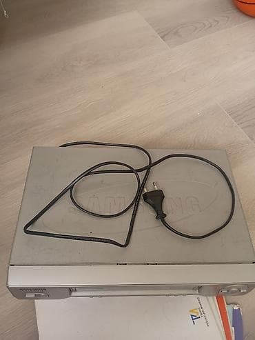 panasonic video: Samsung VHS videomaqnitofon – model SV-160G/S (üzərində “Intelligent — 4