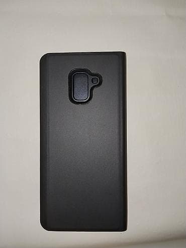 par utusu: Clear View Standing Cover – Samsung Galaxy A8+ (2018) üçün - Model — 2