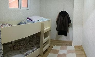 ağstafa ev: Təcili. Həzi Aslanov metros yaxınlığında iki otaqlı mənzil. Xanım — 4