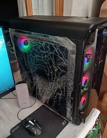 Masaüstü kompüterlər və iş stansiyaları: ●CPU: İ5-9400F ~2.90Ghz ●RAM: 16GB DDR4 3200 ●SSD: 128GB ●HHD: 1TB — 3