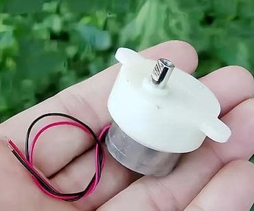 qapi ve pencere: 1–12V DC mikro reduktorlu motor Tətbiqlər: - İnkubator Pərdə/karniz — 2