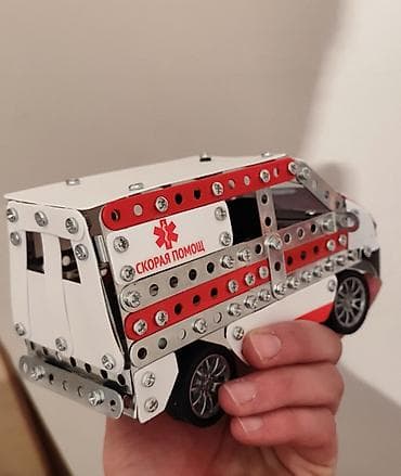 texnikalı konstruktorlar: Konstruksiya dəsti – metal və plastik hissələrdən yığılan modellər - — 1