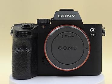 Sony Alpha a7 III (ILCE-7M3) tam kadr güzgüsüz fotoaparat və orginal