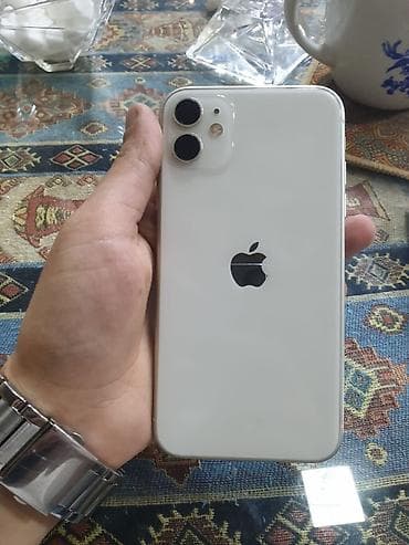 IPhone 11, 128 GB, White Titanium, Face ID — 8