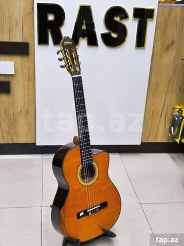 gitar klasik: Klassik gitara, Yeni, Ünvandan götürmə — 1