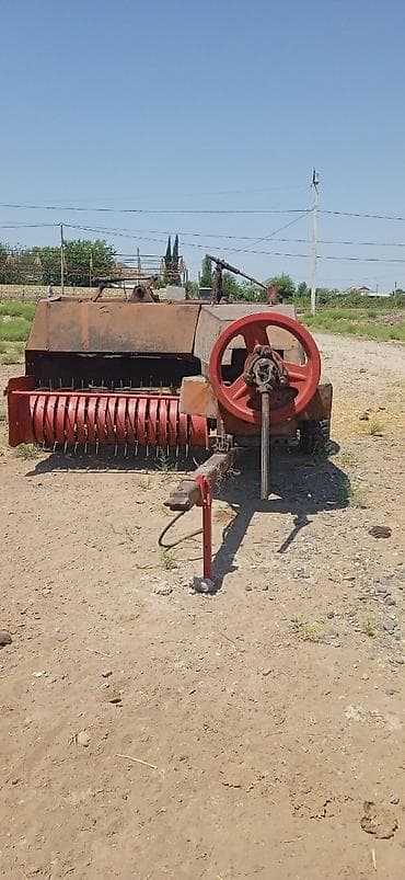 turbo traktor: Saman-ot presi – kvadrat balya bağlayan Məhsulun təsviri: - Traktorla — 2