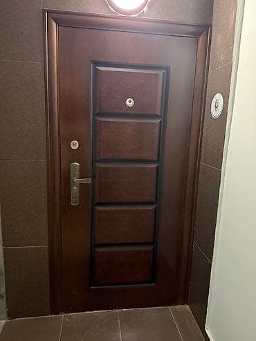 qapi: Mənzil üçün İşlənmiş Giriş qapısı 90x220 sm Çərçivə ilə, Zəmanətsiz, Ünvandan götürmə — 5