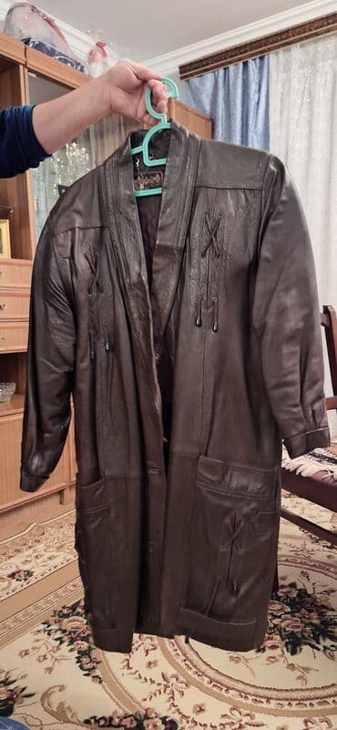 женский плащ новая: Layka plaş. Deyerinden cox ucuz qiymete. evde elave yer tutur deye — 2