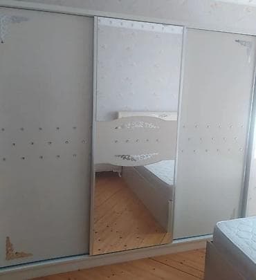 Yataq otağı mebel dəsti - Rəng: açıq krem/ivori tonlarında, gümüşü