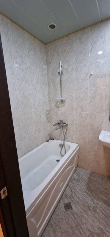 sumqayit bina evi: Yasamal,Mida yaşayış kompleksində,3 otalı,təmirli,əşyalı məınzil — 7