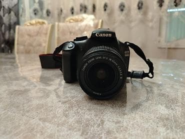 Canon EOS 1100D DSLR fotoaparat - Linza: Canon Zoom Lens EF-S 18-55mm