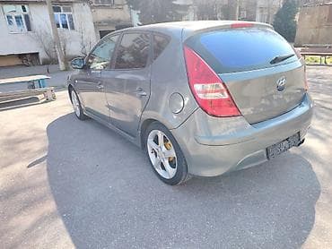 hyundai i30 1.6 dizel: Hyundai i30: 1.4 l | 2011 il Hetçbek — 5