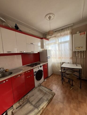 gence kirayə evlər: Dos-102 də 17 nömrəli məktəbin yaxınlığında binanın qarşısınnan avtbus — 5