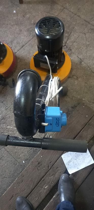 yonan: Pol və parket yonan aparatlar satılır. 220 kv ilə işləyir. təzədir — 2