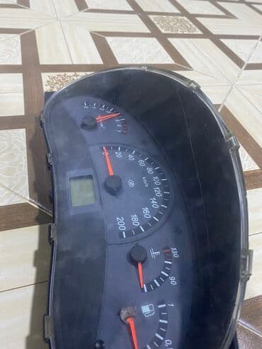 ikinci el sukute: VAZ (LADA) 2110/2111/2112, Orijinal, Rusiya — 2