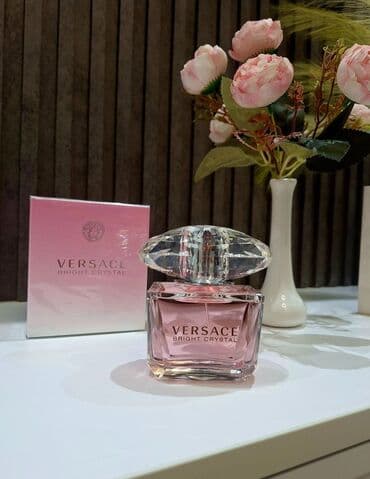 yuxuda tek tay sirga görmek: Versace Bright Crystal – qadınlar üçün zərif və yüngül çiçək‑meyvə — 1