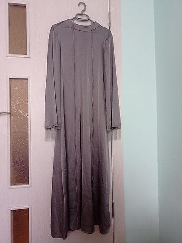 Boz rəngli uzun don - Model: Uzun, axıcı kəsim, A-siluet Bir defe
