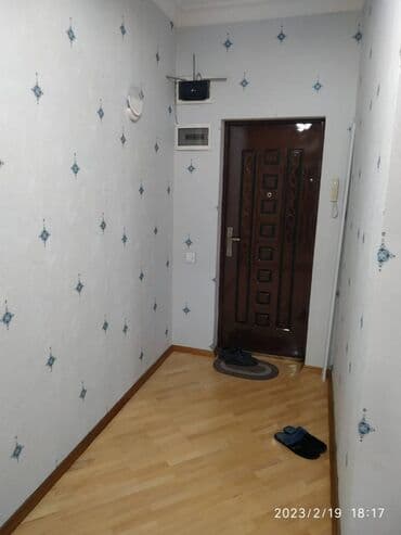 4 otaqlı ev: Meqafanın yanı, 16/4 mərtəbə, 90 kv, 2 otaq, tam əşyalı, dəniz — 4