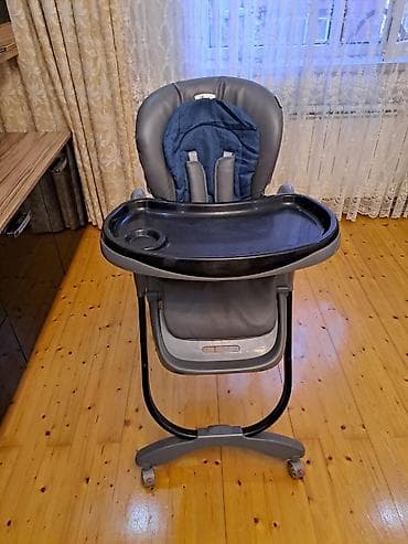 Uşaq üçün elektrik maşınları: Rəxşəndə🦋
Yemək stolu satılır. Qiymət 45 manat. Ünvan Masazır. (4988) — 1