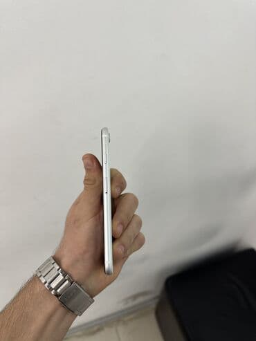 Kompüter, noutbuk və planşetlər: IPhone SE 2020, 64 GB, Ağ, Zəmanət, Barmaq izi, Simsiz şarj — 4