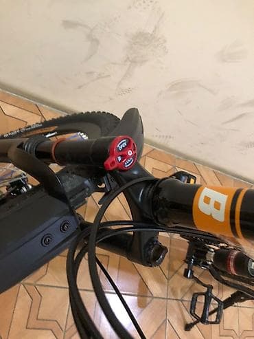 cd disk: Bargerro 686 dağ velosipedi 26lıqdı 8skoruslu,bağlanib açila bilen — 3