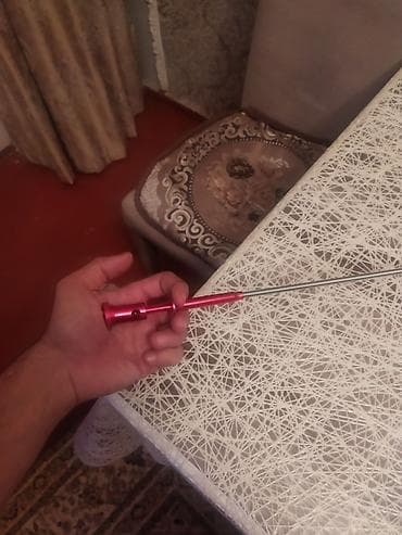 Maqnit çubuğ uc hissesi maqnitlidir yere eyilmeden purjunnudur