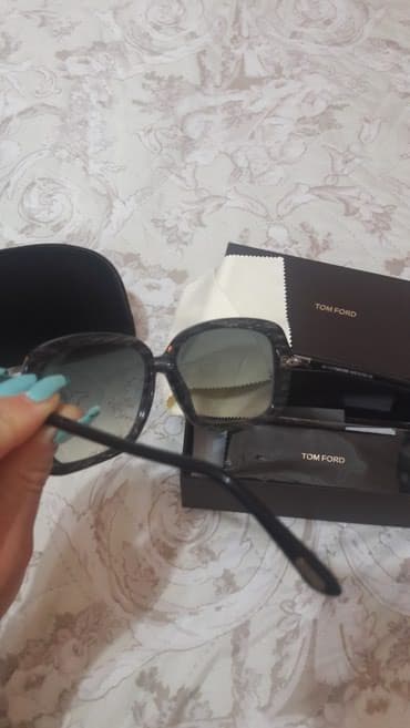 optik nisangah satilir: Tom Ford eynek — 3