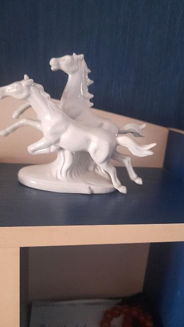 Fiqur, Keramika, rəng - Ağ