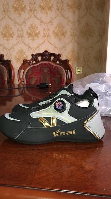 Tezediler,olcusu 45 yazilib,amma 42-41 razmerdi,satişin sebebi