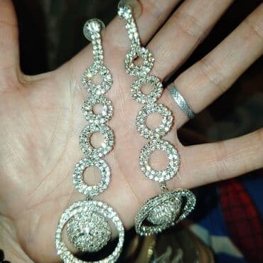 sırğalı qadın bilərzikləri: Məhsul: Uzun sallanan qadın sırğaları - Rəng: Gümüşü ton - Dizayn — 2