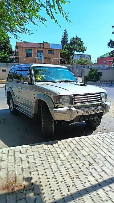 Mitsubishi Pajero: 2.8 l | 1994 il Ofrouder/SUV