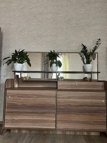 en ucuz divanlar: İşlənmiş, Komod — 3