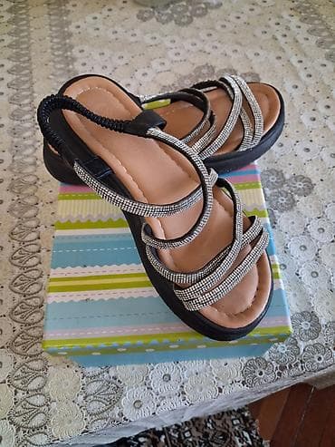 Basanoşka və səndəllər: Ölçü: 36, rəng - Qara, İşlənmiş — 1