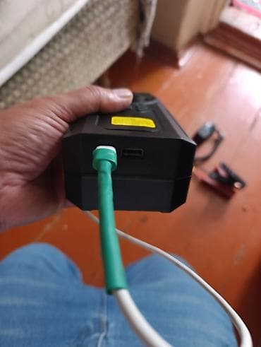 teker kompressoru: Multifunksional portativ avto-gadjet: kompressor + start booster + — 2