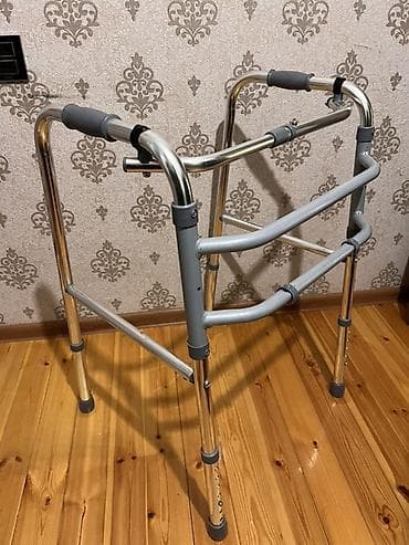 yürüyüş bandı: Yüngül və dayanıqlı xəstə yürütəci - Material: paslanmayan/alüminium — 2