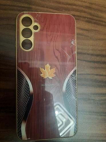 “MapleLeaf” dizaynlı telefon qabı. Sadece şekildede göründüyü kimi