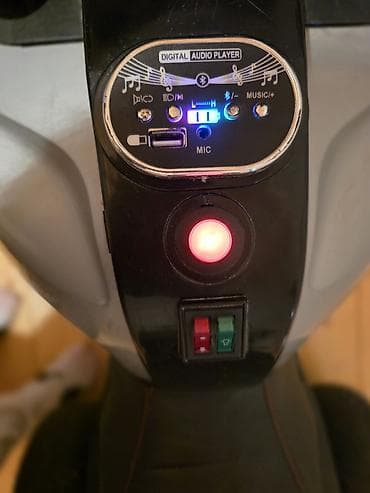 uşaq çəkmələri: Uşaq üçün elektrikli üçtəkərli motosiklet Çox az istifade olunub — 6