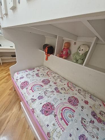 Для девочки и мальчика, Б/у, Кровать, С матрасом, С выдвижными ящиками, Ламинат