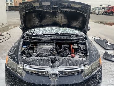 mutlu aku: Honda Civic: 1.3 l | 2006 il Sedan — 2