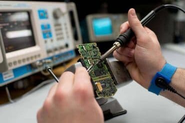 ремонт домашних телефонов на дому: Hər növ ratsiyaların təmiri batereykaların dəyişimi və bərpası, yüksək — 1