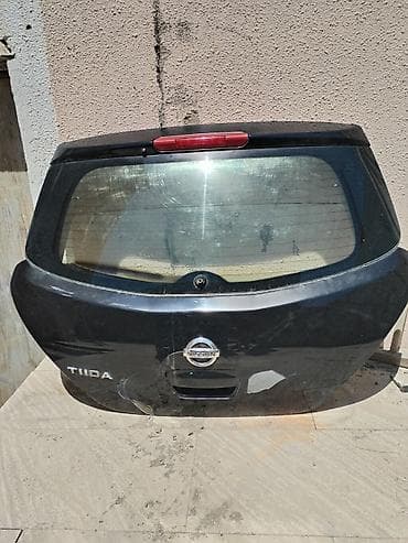 4 bolt diski: Məhsul: Nissan Tiida arxa baqaj qapağı (heçbek) Təsvir: - Orijinal — 1