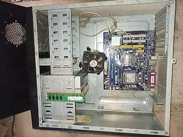 pc plata: Kompüter korpusu və daxilində əsas komplektasiya - Korpus: qara ATX — 2